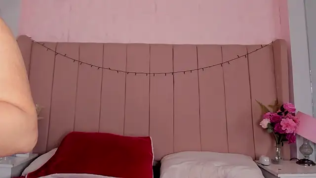 MollyBigBoobs12 online show from 09-29-25, 08:25