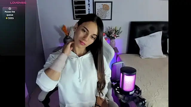 Sara lopez 28 online show from 02-13-26, 12:49