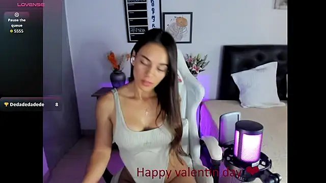 Sara lopez 28 online show from 02-15-26, 12:04