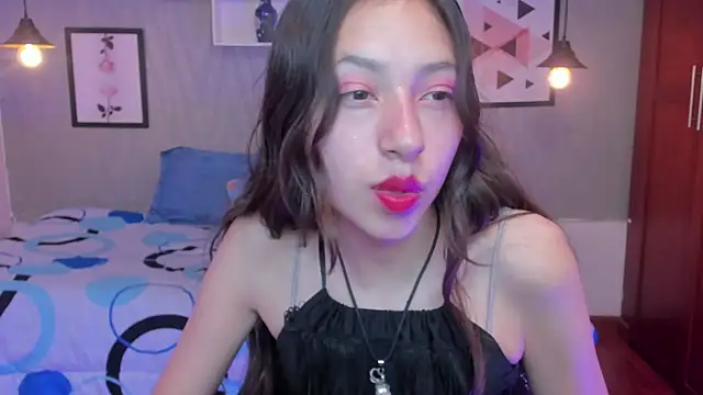 Snapshot of Valeria_roussi chatting on 02-14-25, 03:47 Valeria roussi online show from 02-14-25, 03:47
