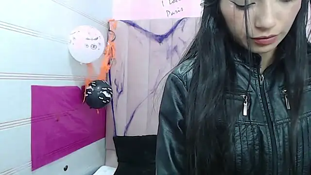 sara caplerx online show from 10-20-25, 01:55