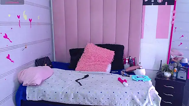 sara caplerx online show from 11-19-25, 02:17