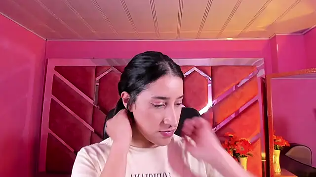 Eimy Sexy  online show from 12-13-25, 08:04