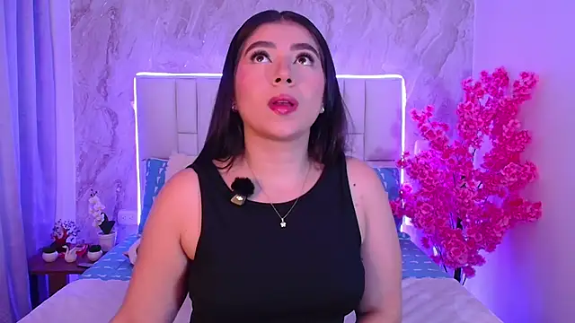 IsabellaAnngel online show from 05-26-26, 10:08