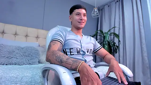 Damian23   online show from 09-20-25, 10:31