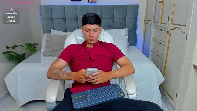 Damian23   online show from 03-13-25, 12:56