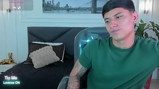 Damian23   online show from 11-10-25, 12:43