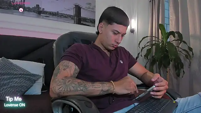 Damian23   online show from 04-15-26, 12:32