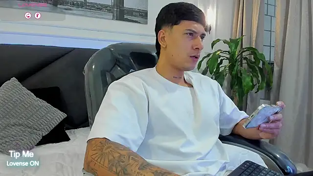 Damian23   online show from 02-13-26, 12:38