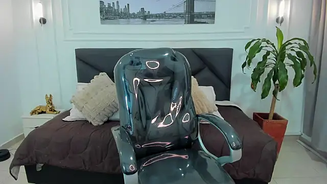 Damian23   online show from 11-18-25, 11:02