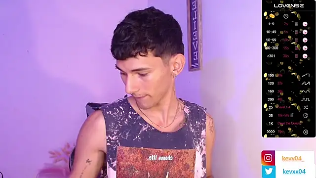 Alexx tc online show from 10-29-25, 04:44