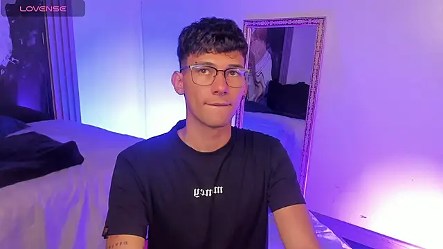 Alexx tc online show from 03-24-26, 01:49