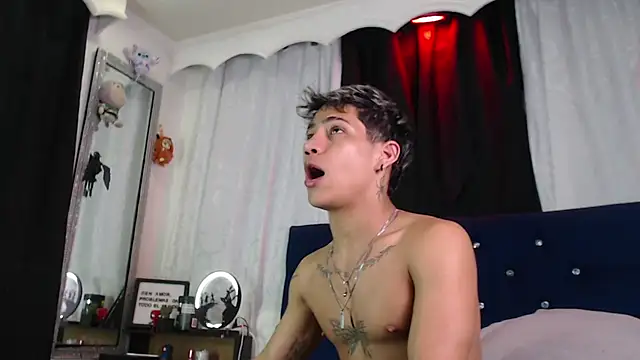 Sexys Boys Hot1 online show from 07-07-26, 06:47
