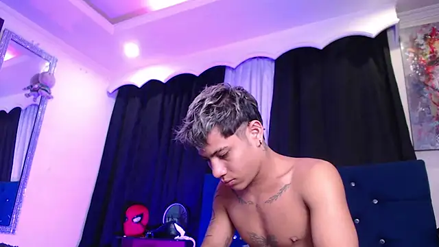 Sexys Boys Hot1 online show from 06-12-26, 01:14
