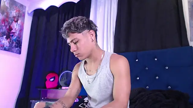 Sexys Boys Hot1 online show from 06-05-26, 01:54