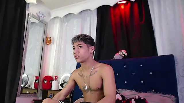 Sexys Boys Hot1 online show from 06-15-26, 12:01