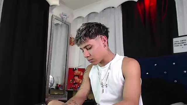 Sexys Boys Hot1 online show from 07-10-26, 01:05