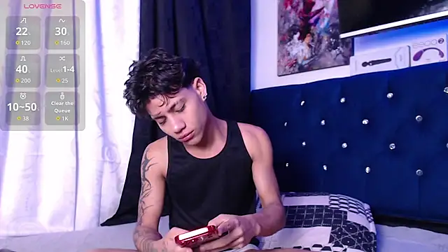 Sexys Boys Hot1 online show from 11-22-25, 03:27