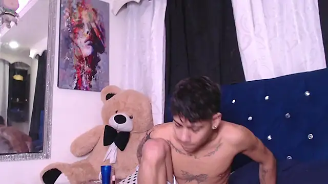 Sexys Boys Hot1 online show from 09-26-25, 01:23