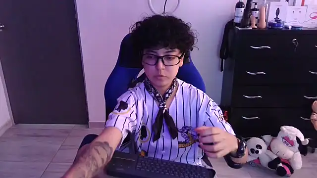 thomascooper7 online show from 02-15-26, 07:13