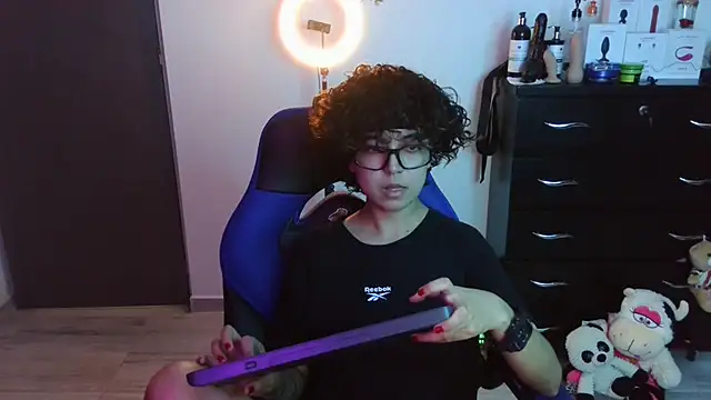 thomascooper7 online show from 10-15-25, 08:06