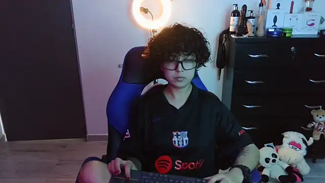 thomascooper7 online show from 10-05-25, 08:21