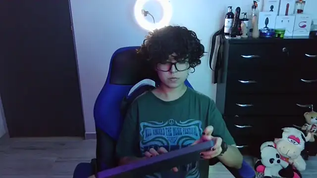 thomascooper7 online show from 09-26-25, 07:10