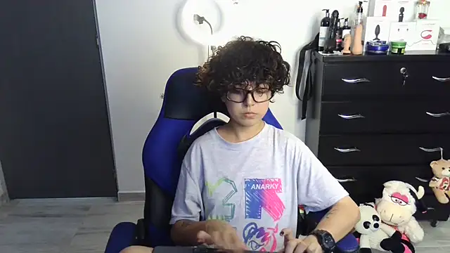 thomascooper7 online show from 09-23-25, 08:16