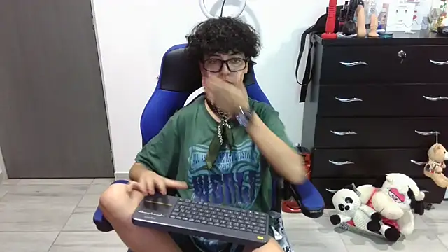 thomascooper7 online show from 03-10-26, 12:47