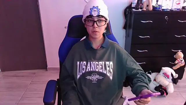 thomascooper7 online show from 11-21-25, 07:13