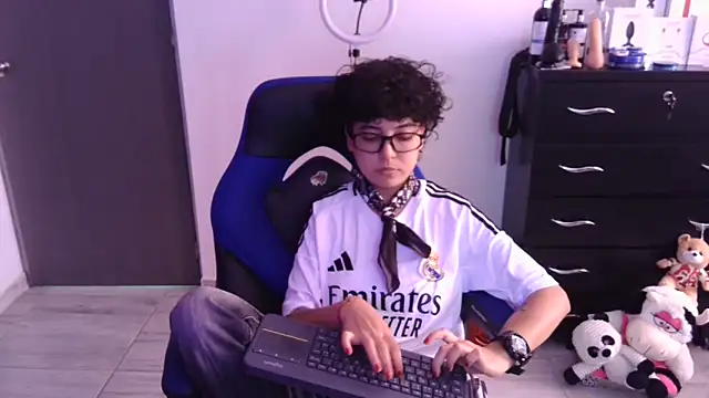 thomascooper7 online show from 02-17-26, 06:49