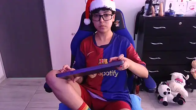 thomascooper7 online show from 12-21-25, 06:53