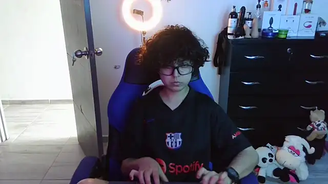 thomascooper7 online show from 10-21-25, 06:51