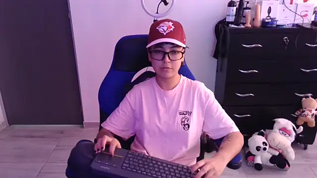 thomascooper7 online show from 11-15-25, 06:23