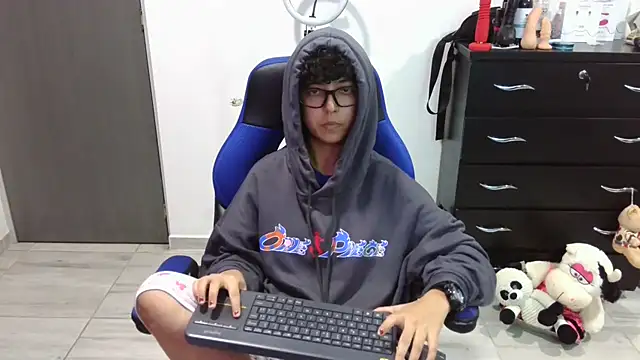 thomascooper7 online show from 03-13-26, 02:05