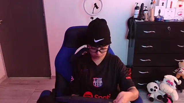 thomascooper7 online show from 11-13-25, 06:34