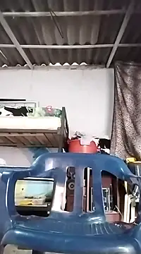 Snapshot of granslam_ chatting on 03-05-25, 08:32 granslam  online show from 03-05-25, 08:32