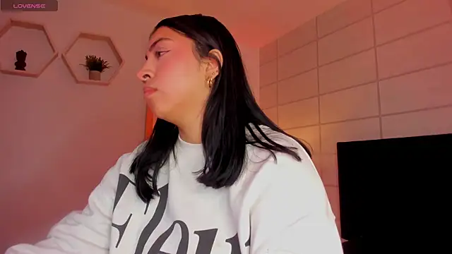 Christine Laam online show from 12-18-25, 12:09