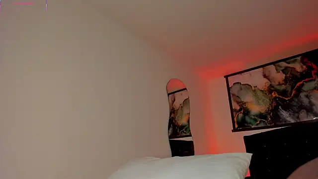 Christine Laam online show from 12-16-25, 07:07