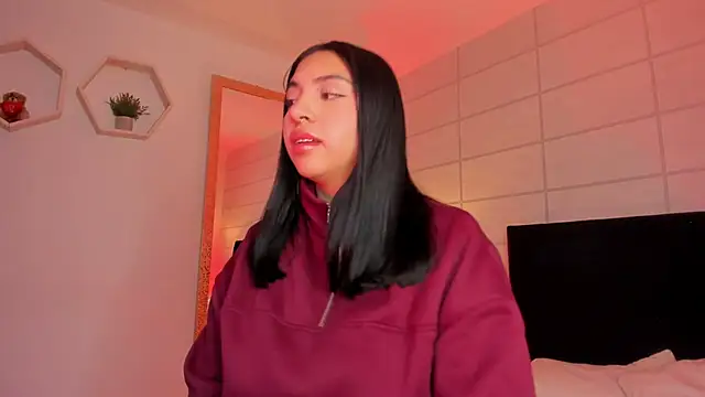 Snapshot of Christine_Laam chatting on 01-17-26, 12:20 Christine Laam online show from 01-17-26, 12:20