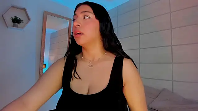 Snapshot of Christine_Laam chatting on 03-02-26, 12:12 Christine Laam online show from 03-02-26, 12:12