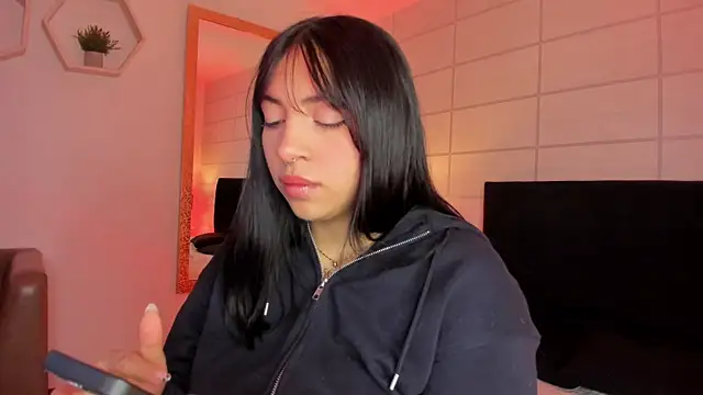 Christine Laam online show from 01-13-26, 12:09