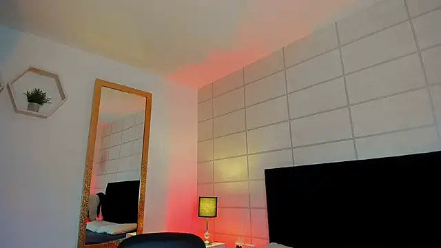 Snapshot of Christine_Laam chatting on 02-09-26, 12:14 Christine Laam online show from 02-09-26, 12:14