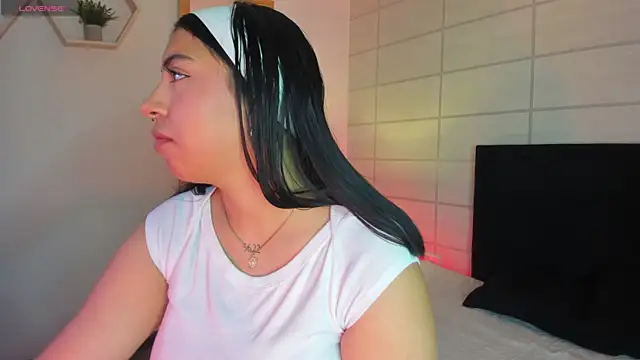 Christine Laam online show from 11-27-25, 12:16