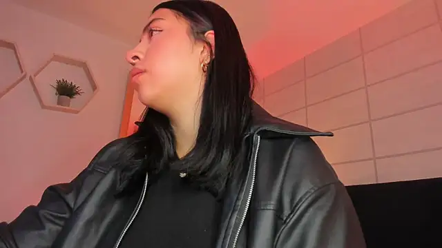 Christine Laam online show from 12-02-25, 12:18