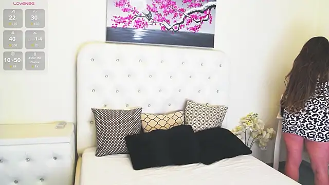 Ysabell01 online show from 10-21-25, 04:23