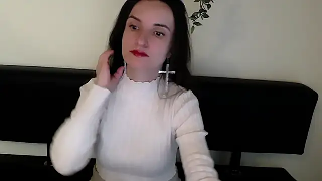 LaimaV  online show from 04-15-26, 09:37