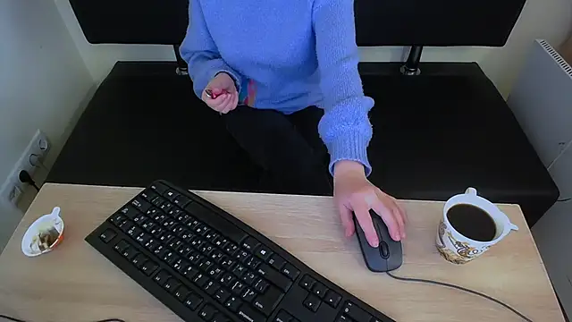 LaimaV  online show from 11-11-25, 01:50