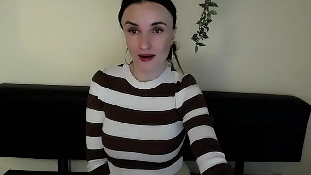 LaimaV  online show from 04-12-26, 08:56