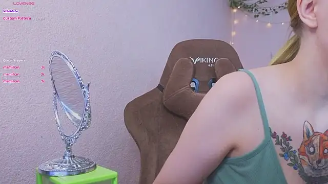 Fluffy muffin  online show from 02-28-26, 09:31